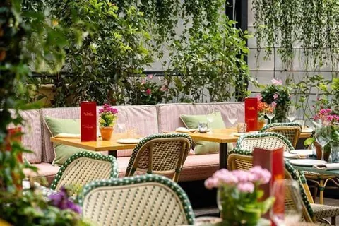 El jardín de la fonda