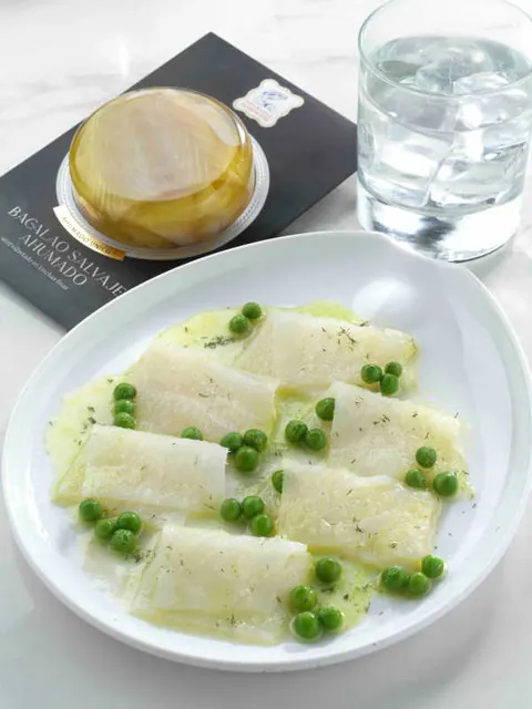 El bacalao de Semana Santa se reinventa con el aromatizado de Ahumados Domínguez